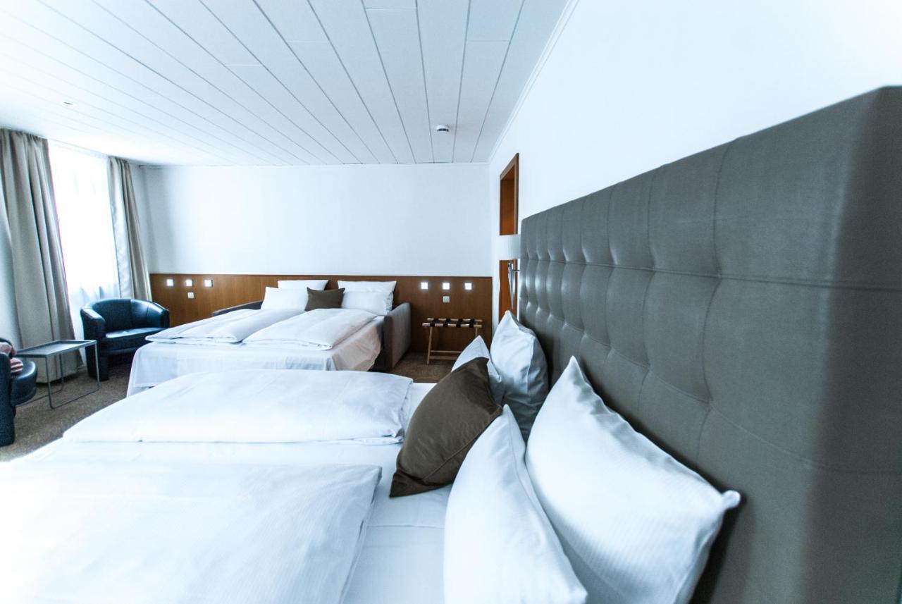 Bayerischer Hof Kitzingen Zewnętrze zdjęcie