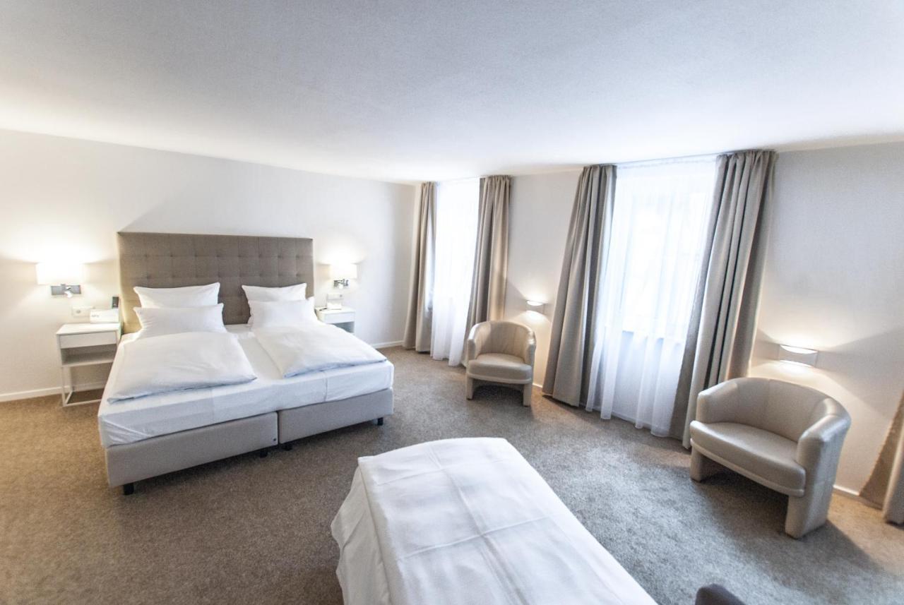Bayerischer Hof Kitzingen Zewnętrze zdjęcie